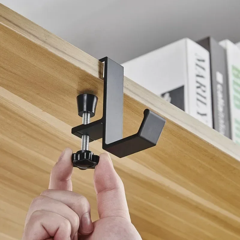 Gancio regolabile da scrivania - Home Office Setup recensione e prezzo