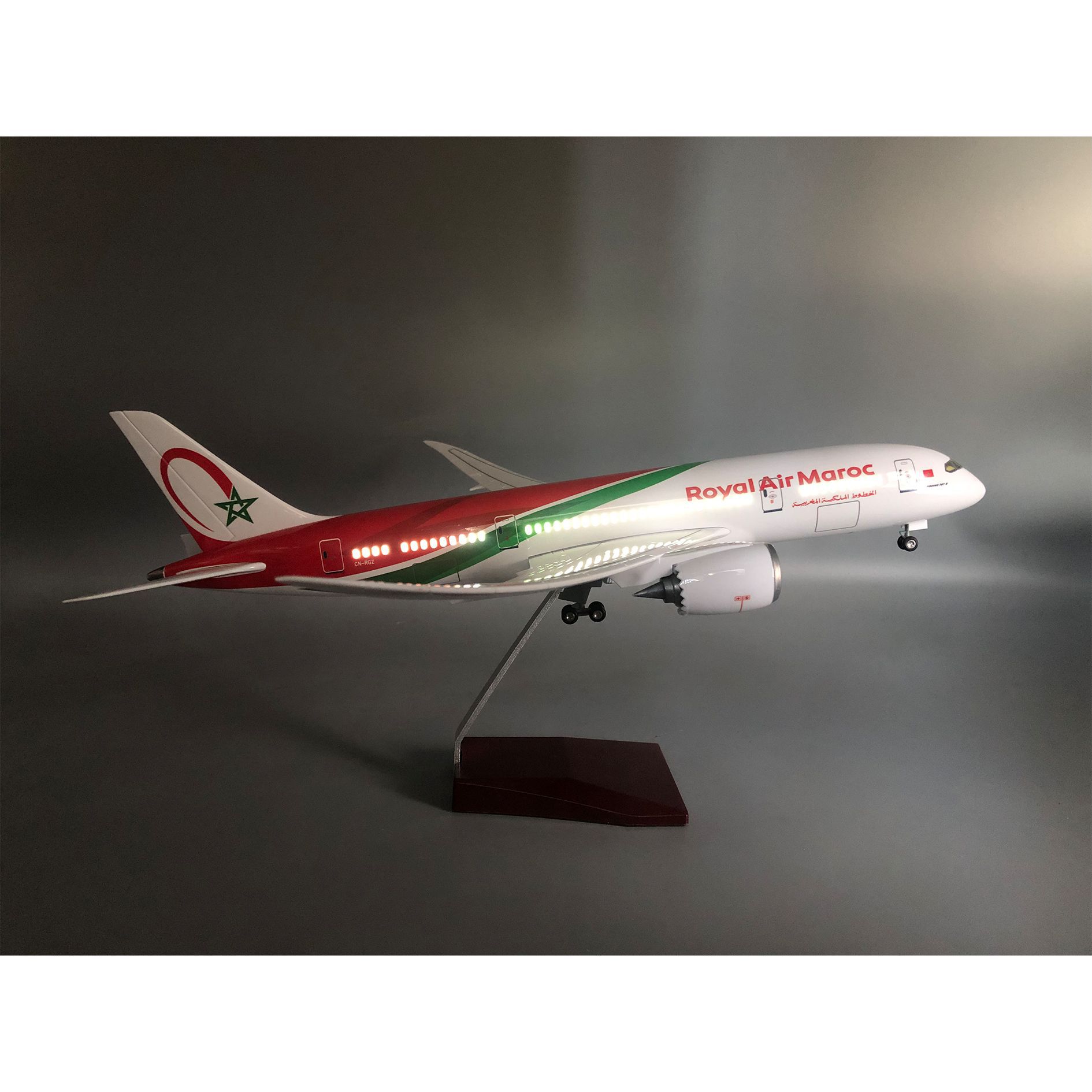 Modellino di Aereo Royal Air M - Home Office Architecture recensione e prezzo