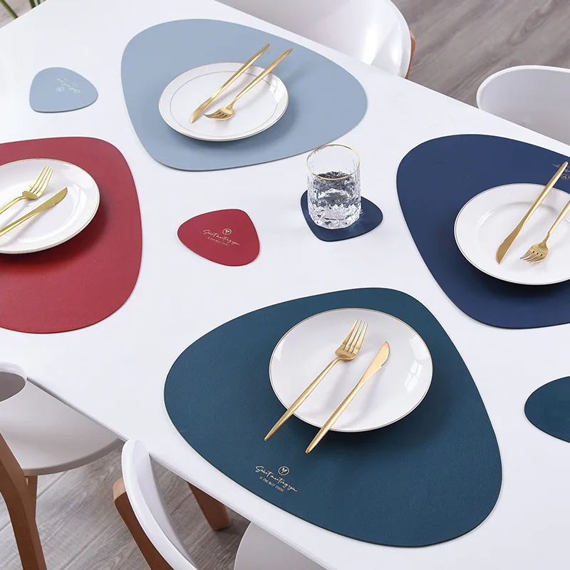 Set di tovagliette e sottobicc - Desk Mat Leather recensione e prezzo